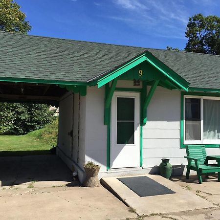 Twin Pines Resort Garrison 외부 사진