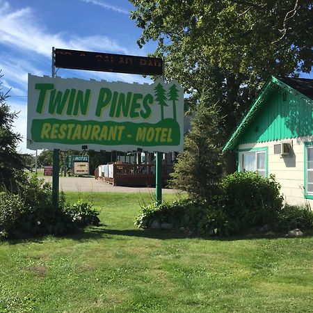 Twin Pines Resort Garrison 외부 사진