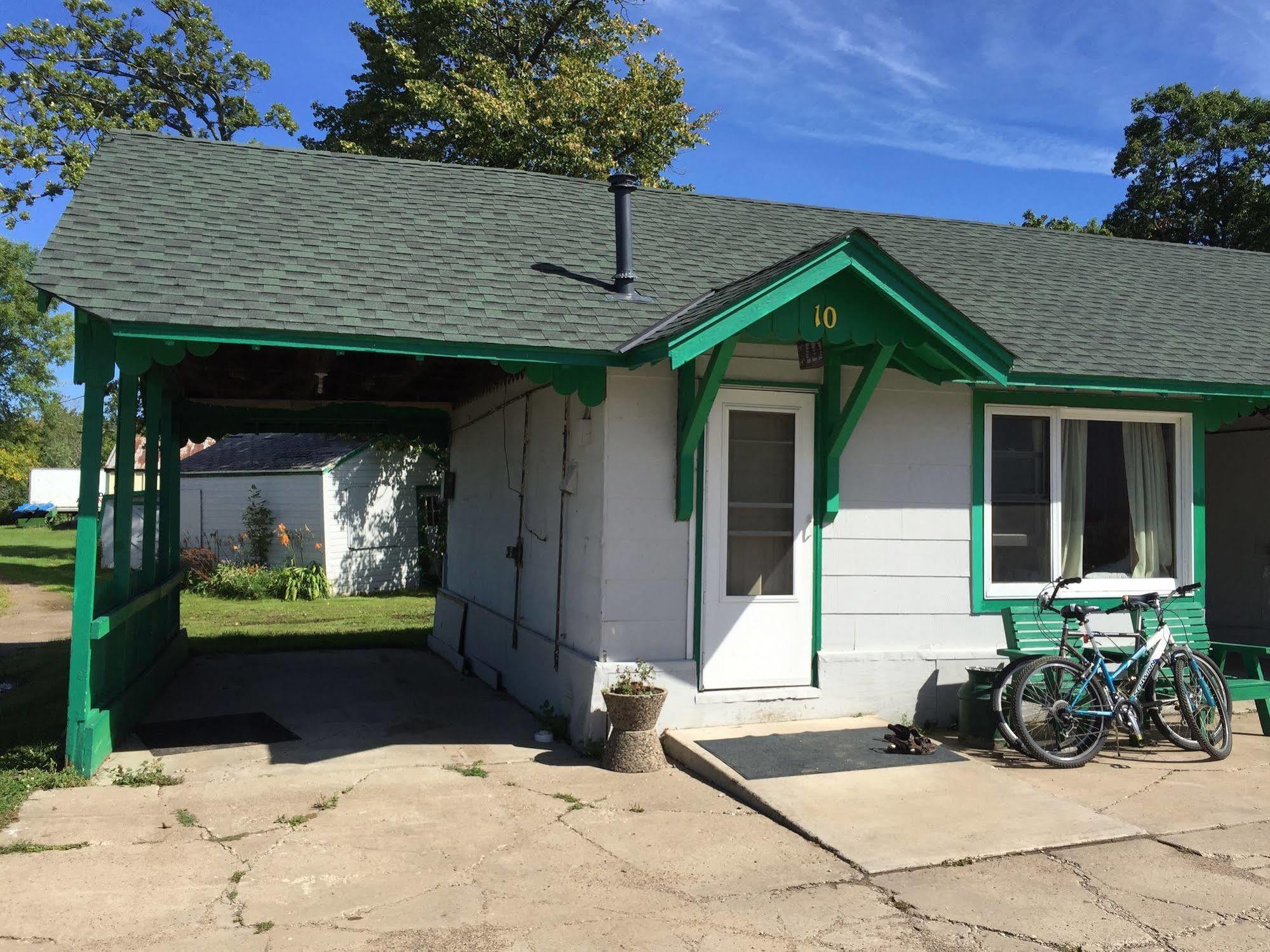 Twin Pines Resort Garrison 외부 사진