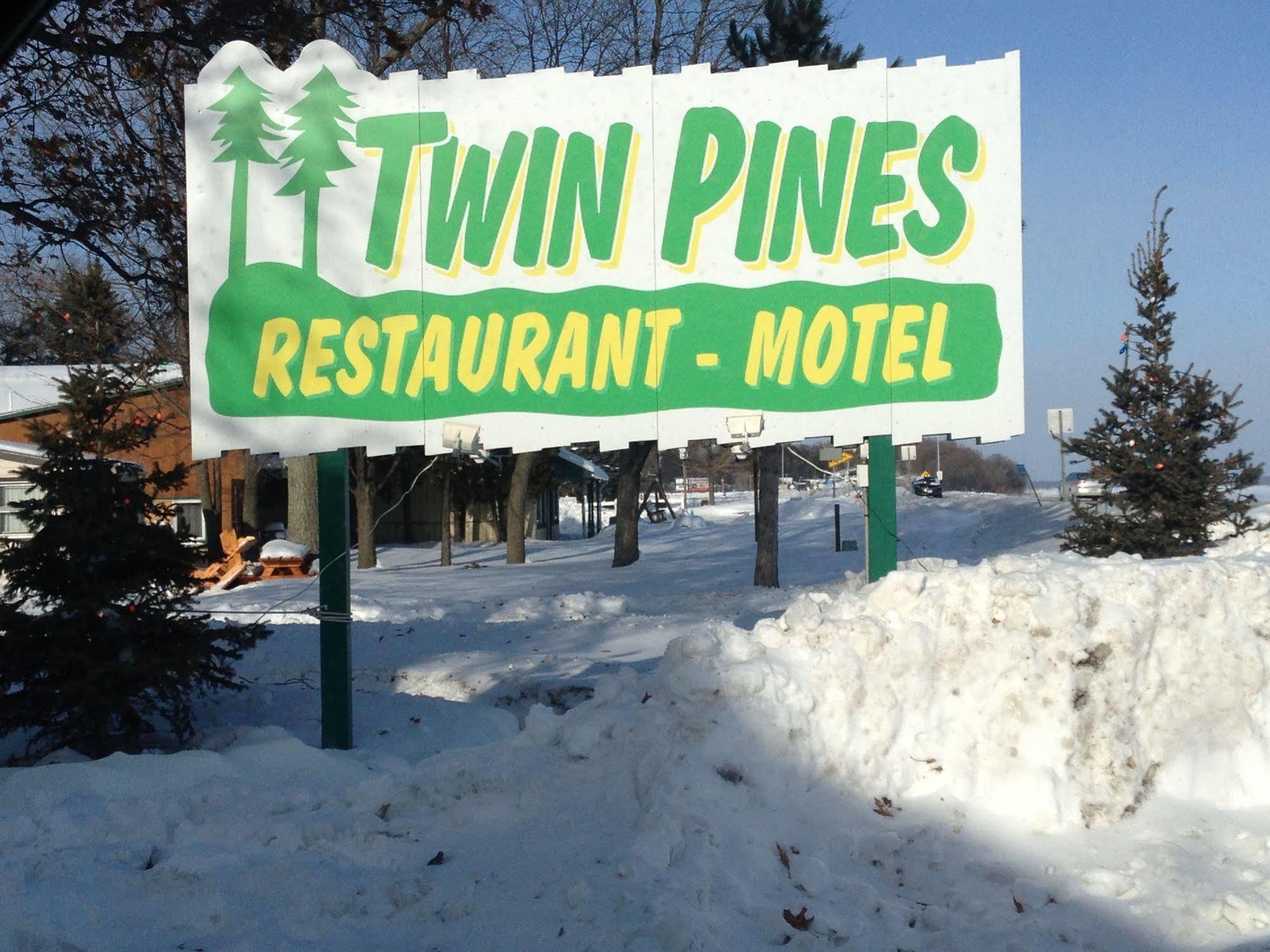 Twin Pines Resort Garrison 외부 사진